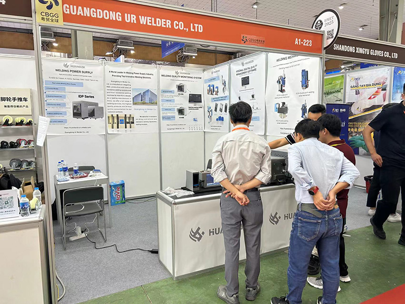 Urwelder welding power source shines at the Hanoi VINAMAC EXPO